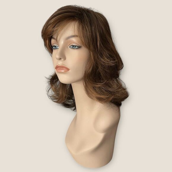 Wig Synthetic Fashion Wig. Never Worn. Sz: Avg. - Picture 3 of 8